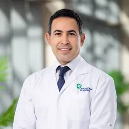 Farshad Kasraei