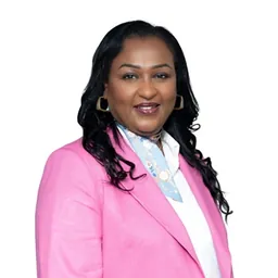 Nasreen Mustafa Nurelhuda Soliman